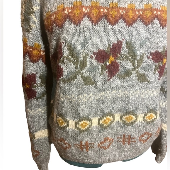 L.L. Bean Sweater Size Large - Picture 2 of 3